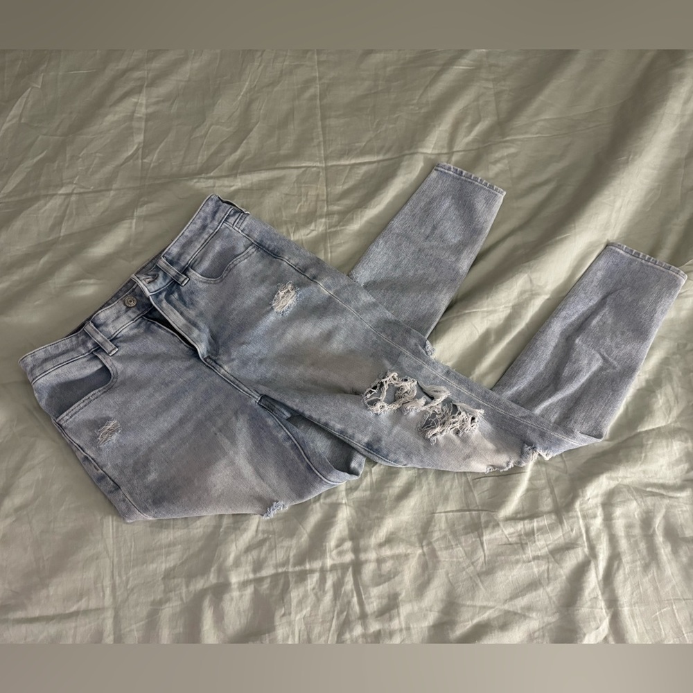 Light Wash Ripped American Eagle Jeggings Size 4